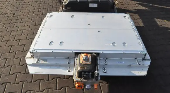 Mercedes-Benz EQB Hybrid / electric car battery A2433405003