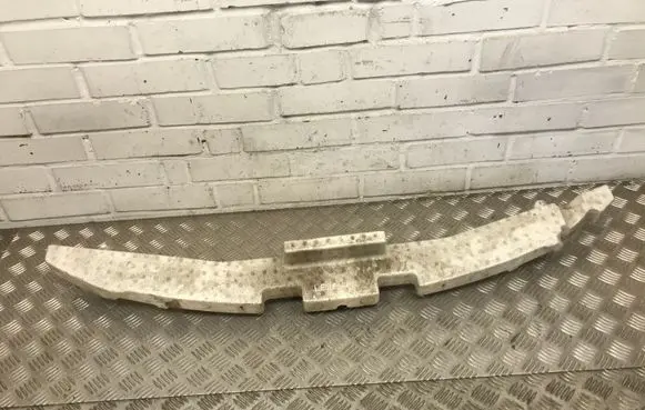 Front bumper foam support bar