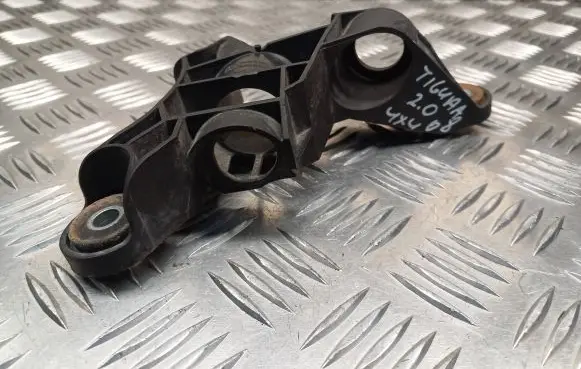 Volkswagen Tiguan Gear shift cable bracket 5N0711789B