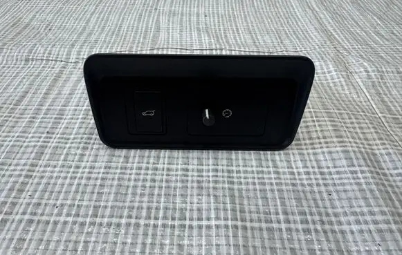 Jaguar F-Pace Light switch FK7211654BC