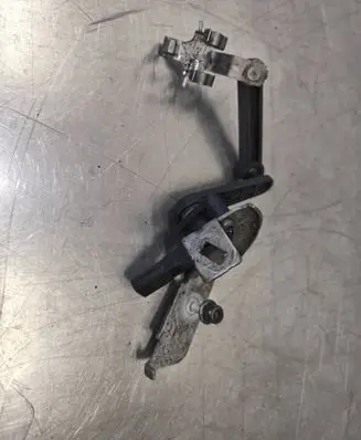 Mercedes-Benz E W214 Rear air suspension level height sensor A0009053713 a2069057904