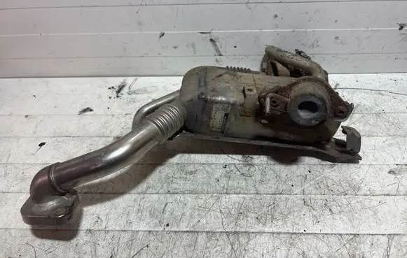 Opel Astra H EGR valve cooler 8980525432 037479