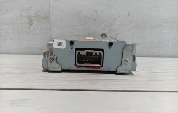 GMC Sierra 2500 Voltage converter/converter module 22817310