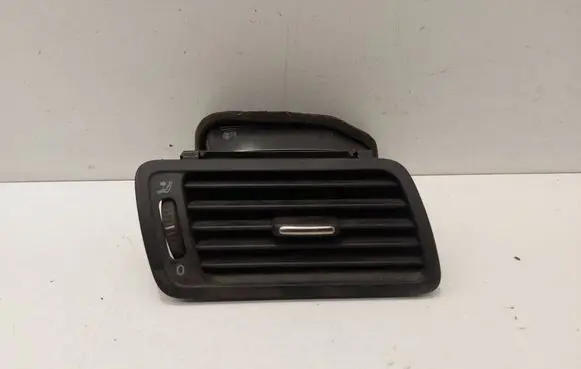 Volkswagen PASSAT B6 Dashboard side air vent grill/cover trim T0024375 3C1819702E P0108667
