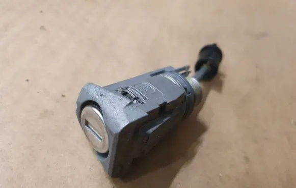 Audi A3 S3 8V Coupe door lock (next to the handle) 8V1837167 LHD