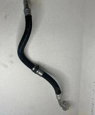 Volvo XC60 Air conditioning (A/C) pipe/hose 31497424 Y2845308W005