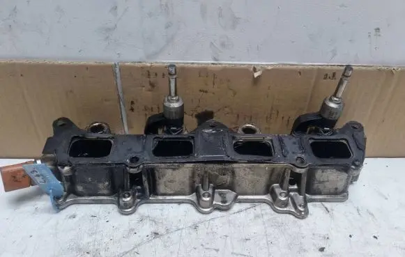Fuel main line pipe
