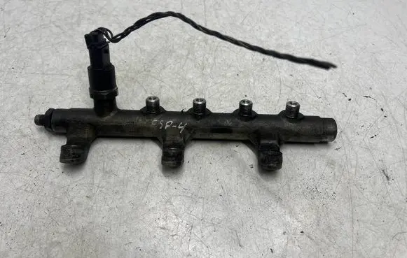 Renault Espace III Fuel main line pipe 0445214018 8200010077