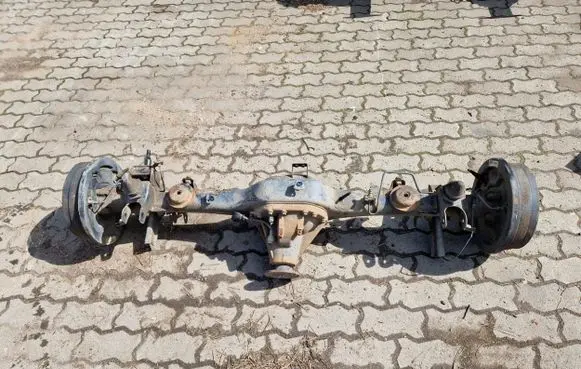 Nissan Navara D23 Rear axle beam 