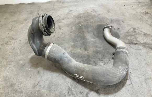 Opel Insignia A Intercooler hose/pipe