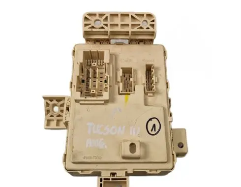 Hyundai Tucson TL Fuse module 91950D3610