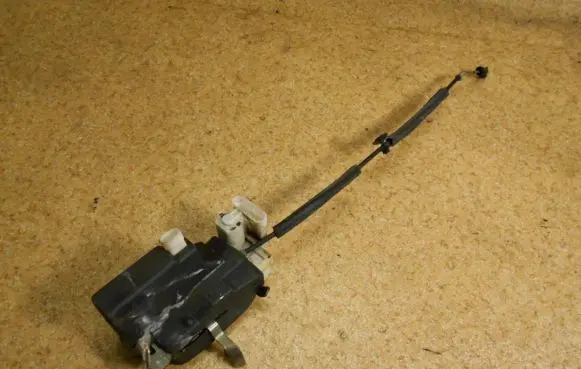Maserati Quattroporte Rear door lock