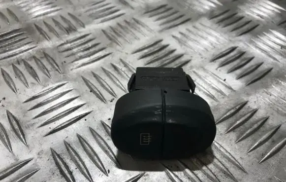 Renault Megane I Windscreen/window heater switch 841243b