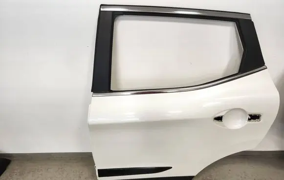 Nissan Qashqai Rear door 