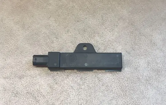 BMW 7 F01 F02 F03 F04 Keyless system antenna 9220831