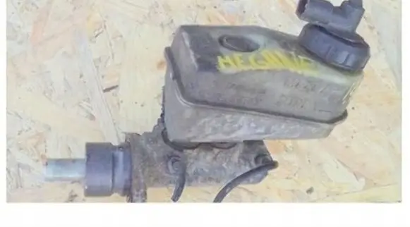 Renault Megane I Master brake cylinder