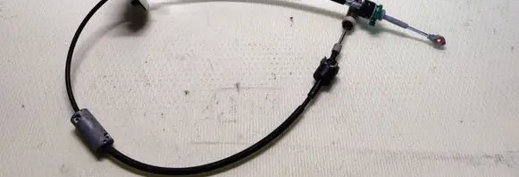 Chevrolet Malibu Gear shift cable linkage 84126002