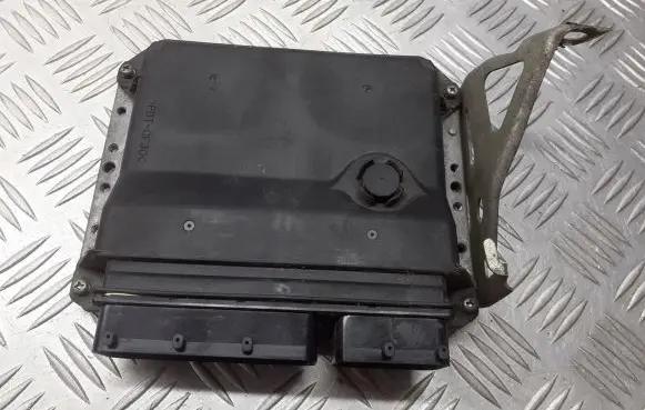 Toyota Corolla E140 E150 Engine control unit/module 89661-02T40
