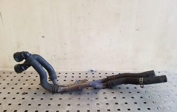 Land Rover Range Rover Sport L320 Engine coolant pipe/hose