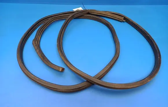 Ford Transit Front door rubber seal 
