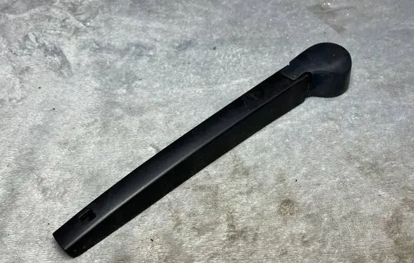 Seat Leon (5F) Rear glass lock/latch C879 5K6955707B