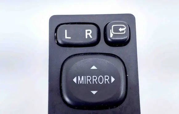 Toyota Auris 150 Wing mirror switch 769747D 6541J17