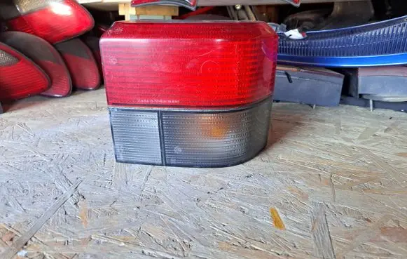 Volkswagen Transporter - Caravelle T4 Rear/tail lights 70194512 ULO3388 70194511