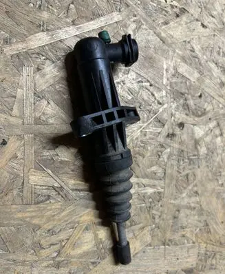 Peugeot Boxer Clutch master cylinder 55242892