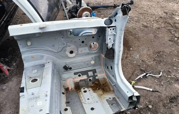BMW 8 G15 Front quarter panel 
