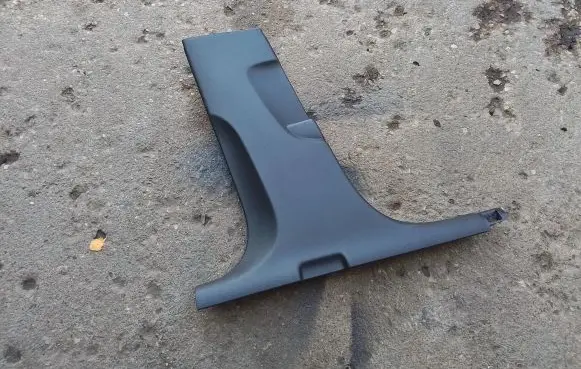 Audi RS3 (B) pillar trim (bottom) 8V4867239