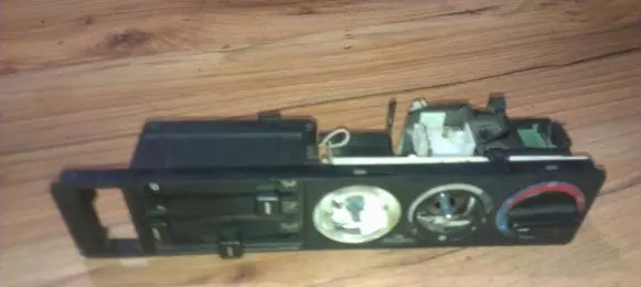 BMW 5 E34 Climate control unit 13842900 13842959