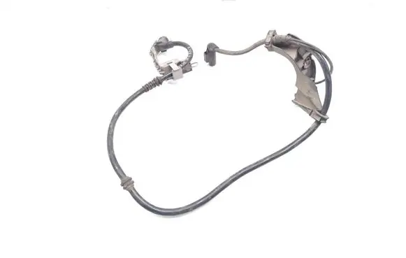 Mercedes-Benz CLA C118 X118 Rear ABS sensor wiring A2475401100 A2475400900