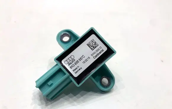 Audi A4 S4 B8 8K Airbag deployment crash/impact sensor 8K0955557C