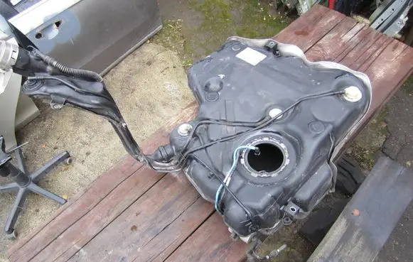 Audi TT TTS Mk2 Fuel tank 8J0201021BJ 8223879AM