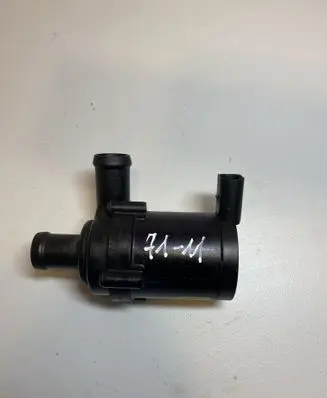 Volkswagen Touareg I Electric auxiliary coolant/water pump 7L0945561L