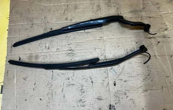 Jaguar F-Type Front wiper blade arm 6W8317C495AD 6W8317B589AD