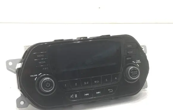 Fiat Tipo Radio/CD/DVD/GPS head unit 0735680353