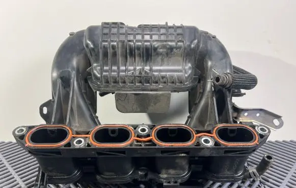 Toyota Prius (XW30) Intake manifold 171200T180