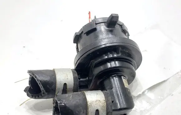 Lexus NX Oil filter mounting bracket 064100-1301
