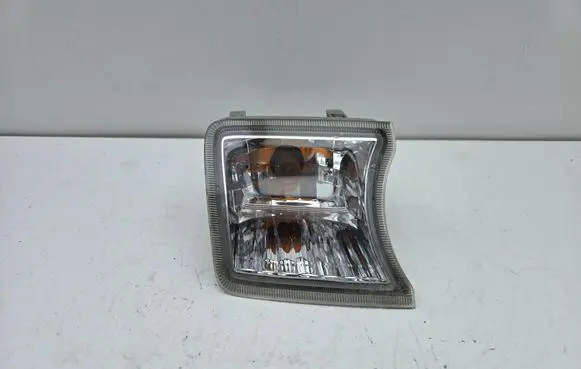 Toyota Prius (XW30) Front indicator light 8152047010