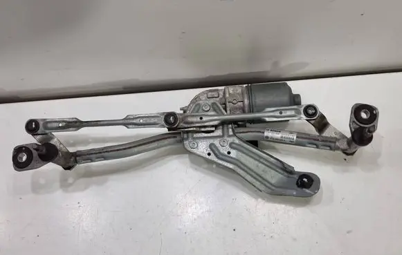 Volkswagen Touran III Front wiper linkage and motor 5TB955023A 5TB955119A