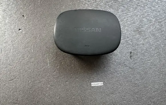 Nissan Patrol Y60 Steering wheel buttons/switches 4842003J01