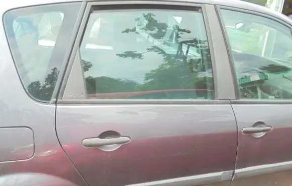 Renault Scenic II - Grand scenic II Rear door