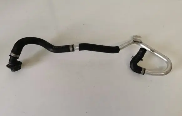 Mercedes-Benz C W205 Engine coolant pipe/hose A2058302802