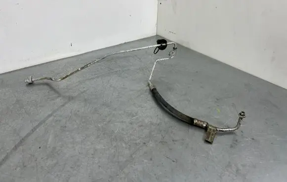 Jeep Grand Cherokee Air conditioning (A/C) pipe/hose 68161181AA
