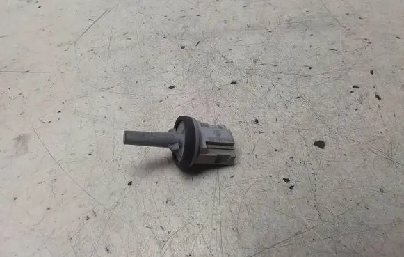 Audi A3 S3 8L Interior temperature sensor 1J0907543B