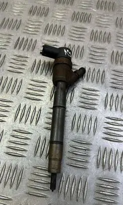 Hyundai ix35 Fuel injector 338002A800