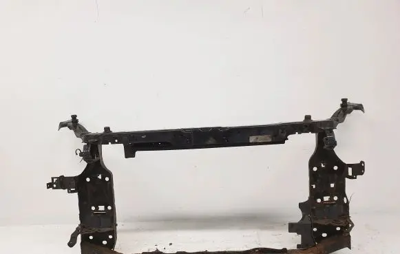 Nissan Qashqai+2 Radiator support slam panel