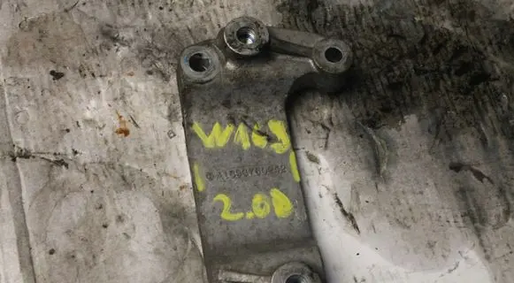 Mercedes-Benz A W169 Engine mounting bracket A1693760242