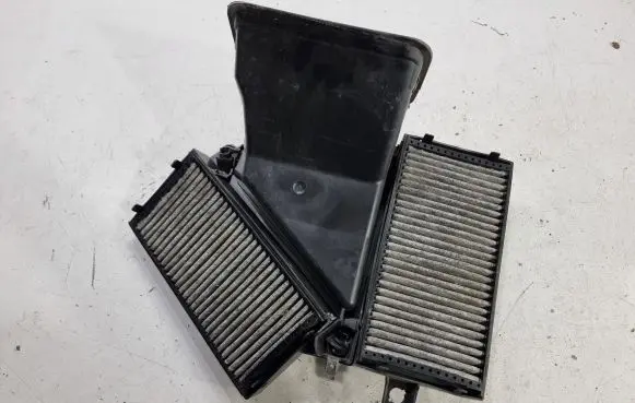 BMW X5 E70 Air filter box cover 10834110 6431694557501